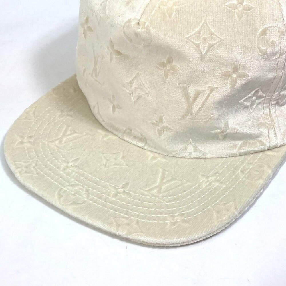LOUIS VUITTON MP3421 Monogram newsboy velvet hat cap polyester White - Picture 11 of 15